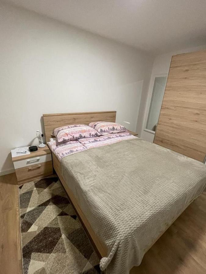 Apartmani Daisy Велика-Горица Экстерьер фото