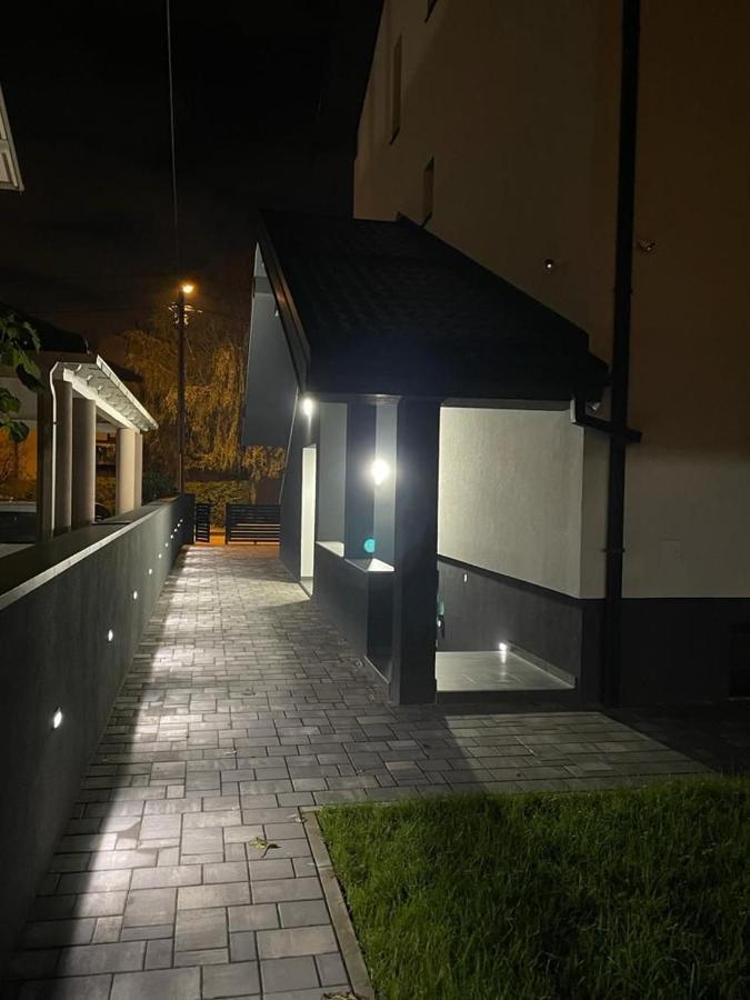 Apartmani Daisy Велика-Горица Экстерьер фото